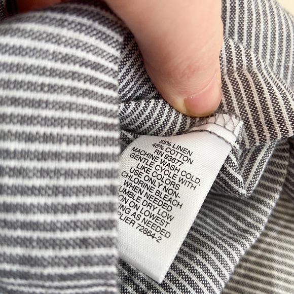 NWT Liz Claiborne Linen Cotton Gray Striped Shorts - Picture 5 of 7